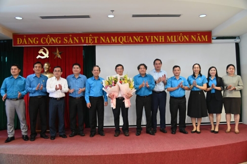 Ông Huỳnh Kim Nhựt giữ chức Chủ tịch Công đoàn Cao su Việt Nam