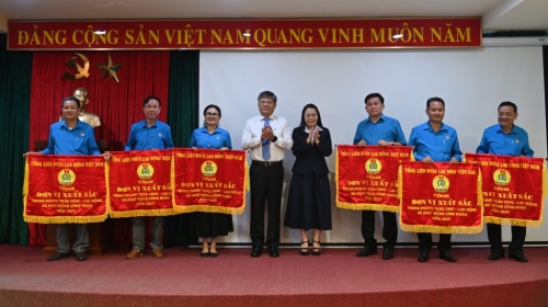 Công đoàn Cao su Việt Nam tổ chức nhiều hoạt động thiết thực vì người lao động