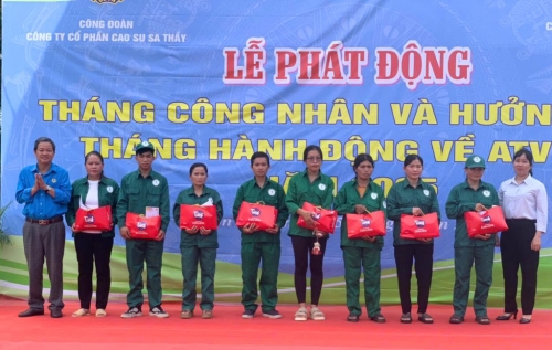 Cao su Sa Thầy lan tỏa yêu thương, hướng về người lao động trong Tháng Công nhân